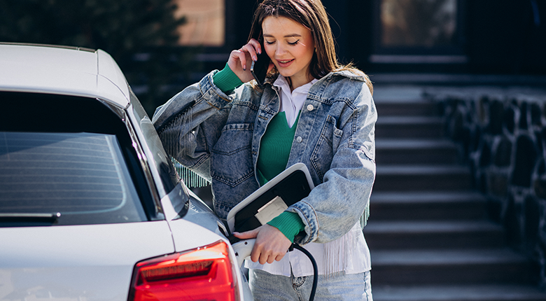 Comment financer une voiture électrique en France : options et stratégies