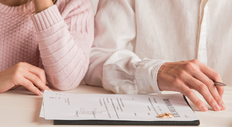 Rachat de crédits et divorce : solutions pour gérer vos finances